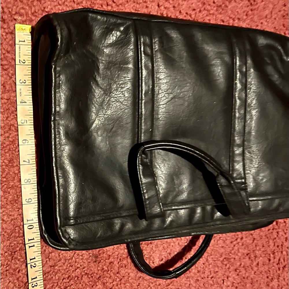 VINTAGE BLACK LEATHER BRIEFCASE/LAPTOP BAG w/DOUBLE TOP HANDLES & POCKETS 16x11 - Picture 8 of 9